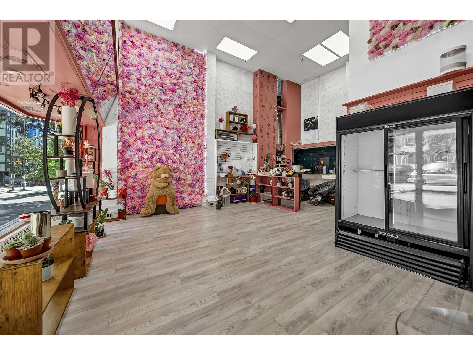 Property at 1395 HORNBY STREET image 1