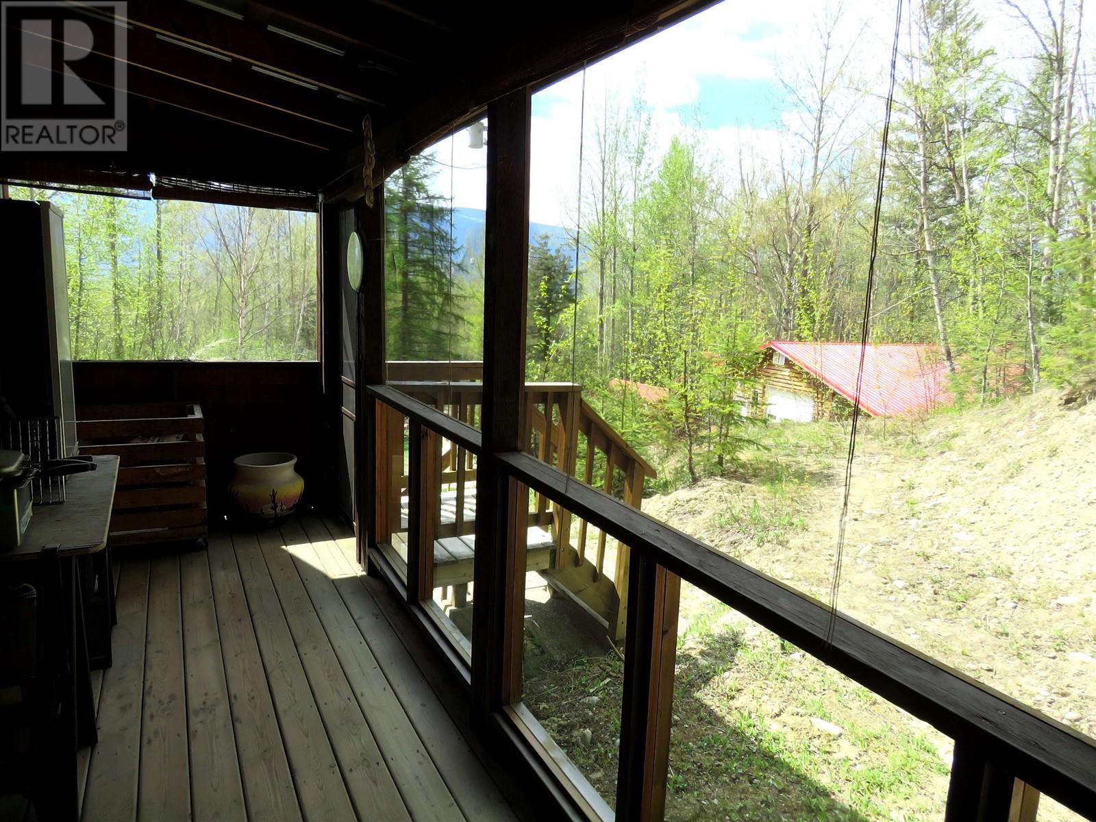 4000 Mountain View Road, Mcbride, British Columbia  V0J 2E0 - Photo 23 - R2898882