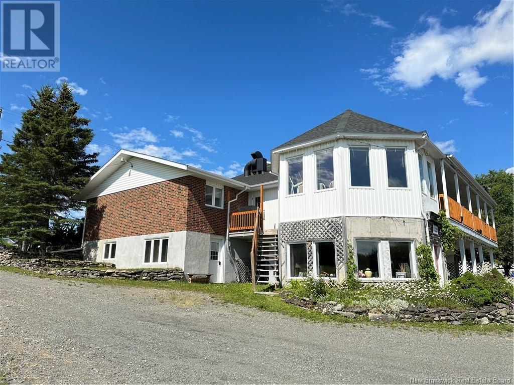 Property at 107 Saint-Jean-Baptiste Street image 3