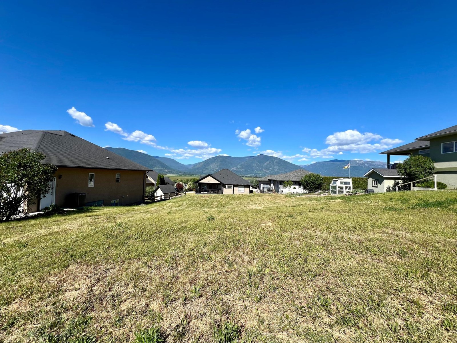919 HAWKVIEW DRIVE, creston, British Columbia