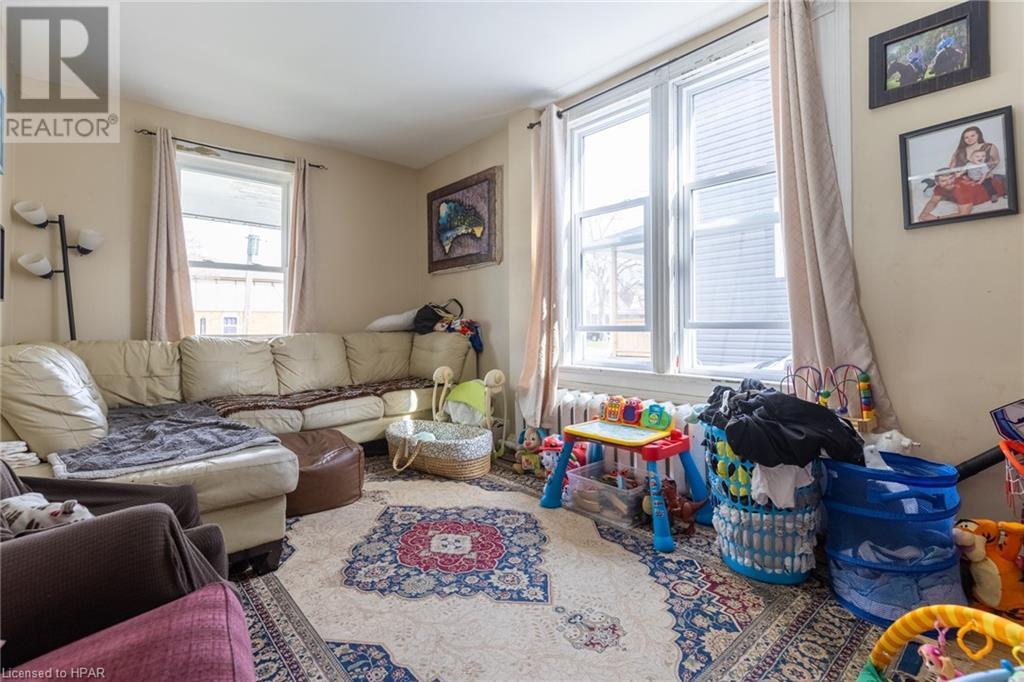 253 Vidal Street S, Sarnia, Ontario  N7T 2T8 - Photo 8 - 40611677