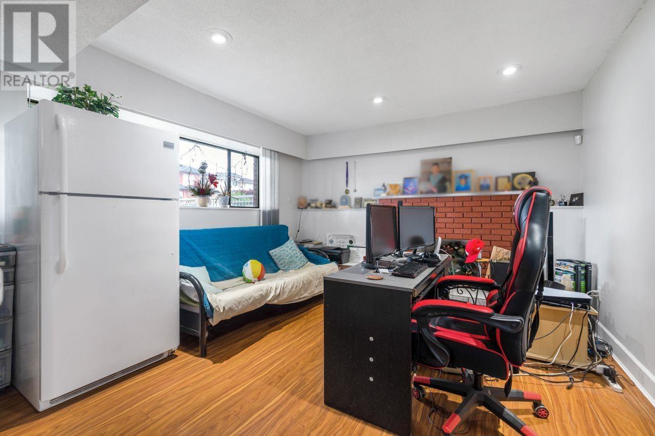 Listing Picture 16 of 27 : 5907 BATTISON STREET, Vancouver / 溫哥華 - 魯藝地產 Yvonne Lu Group - MLS Medallion Club Member