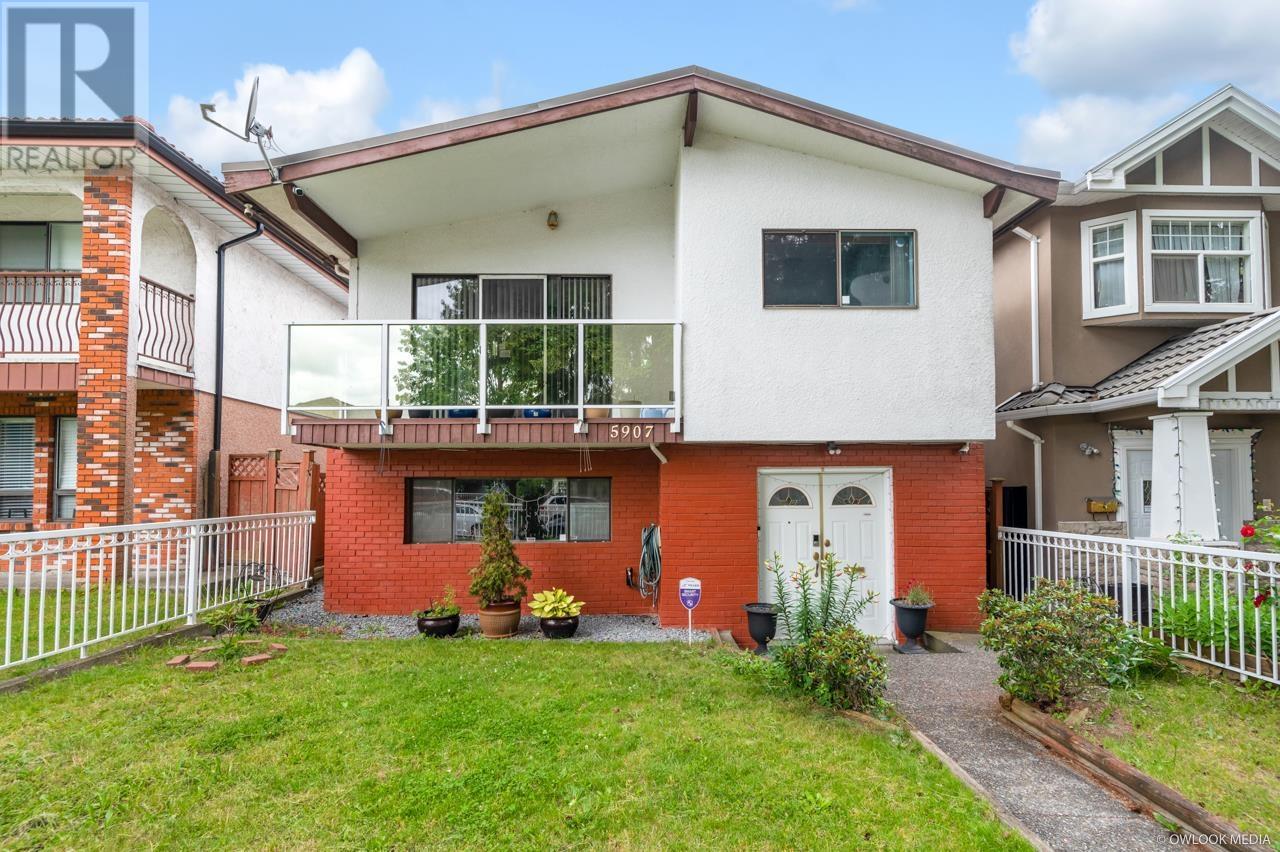 5907 BATTISON STREET, Vancouver