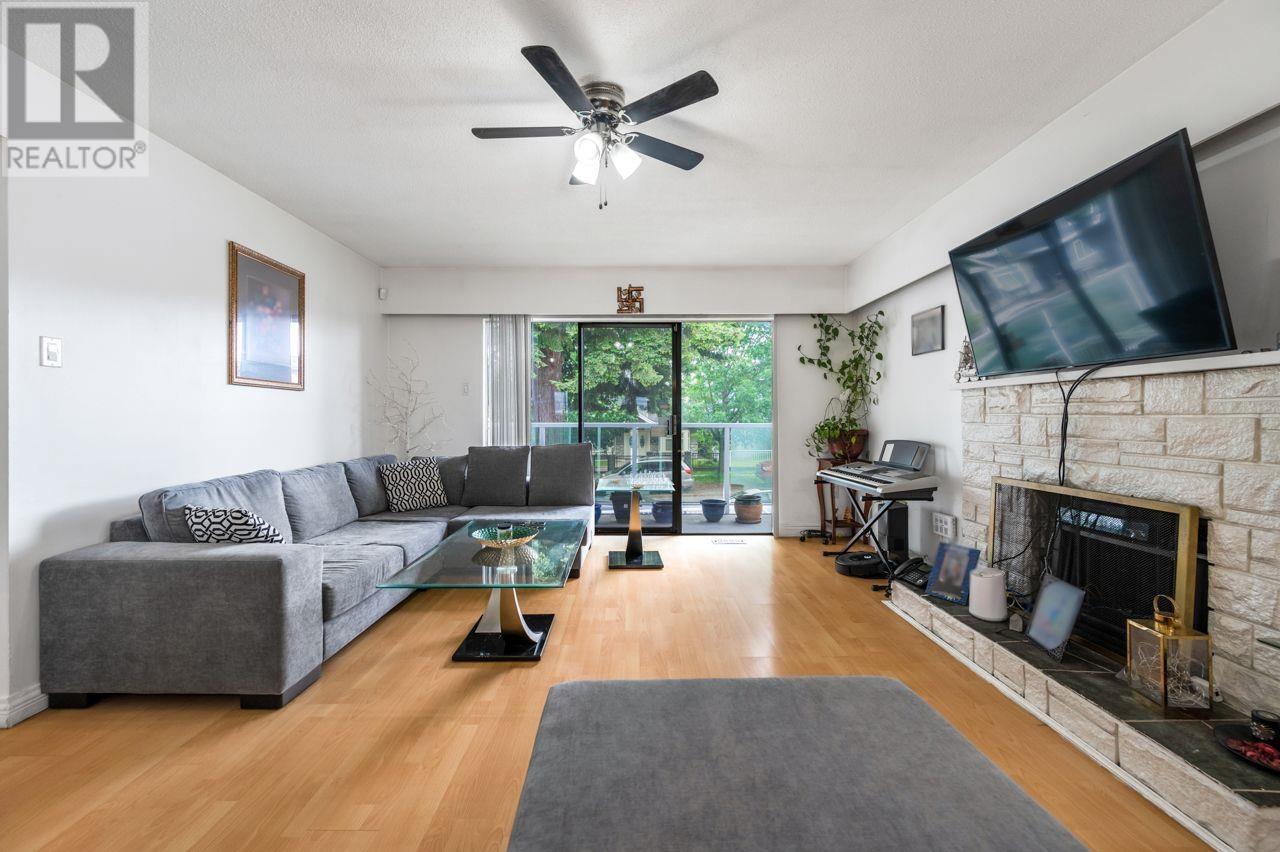 Listing Picture 5 of 27 : 5907 BATTISON STREET, Vancouver / 溫哥華 - 魯藝地產 Yvonne Lu Group - MLS Medallion Club Member