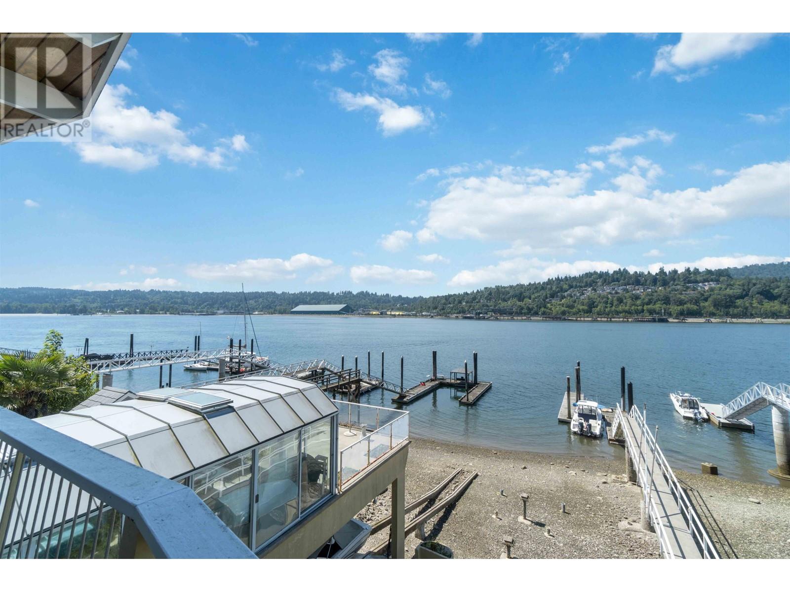 1042 Alderside Road, Port Moody, British Columbia V3H 3A6 - Photo 2 - R2898930