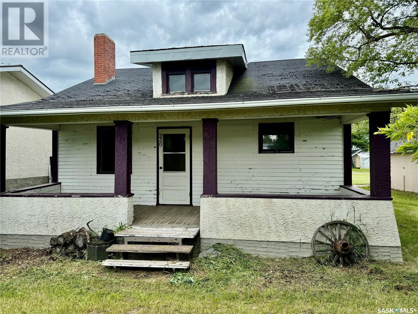 230 Main Street, Earl Grey, Saskatchewan  S0G 1J0 - Photo 1 - SK974574