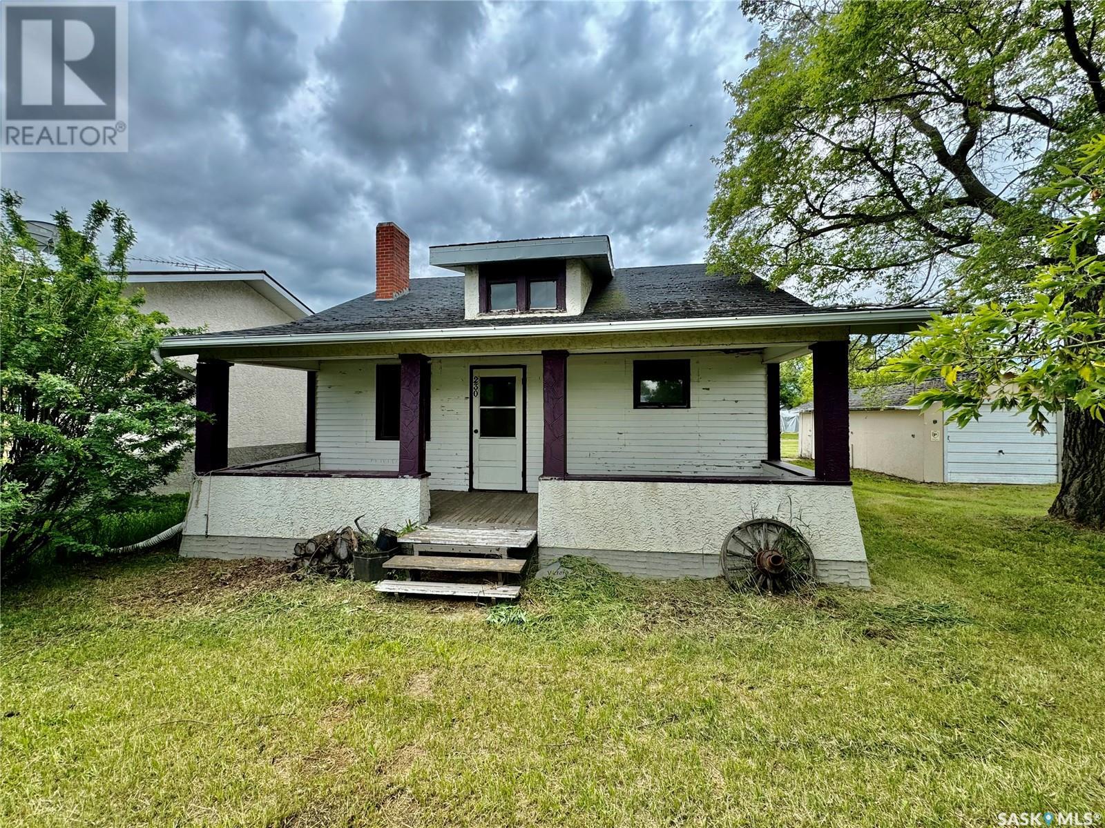 230 Main Street, Earl Grey, Saskatchewan  S0G 1J0 - Photo 2 - SK974574