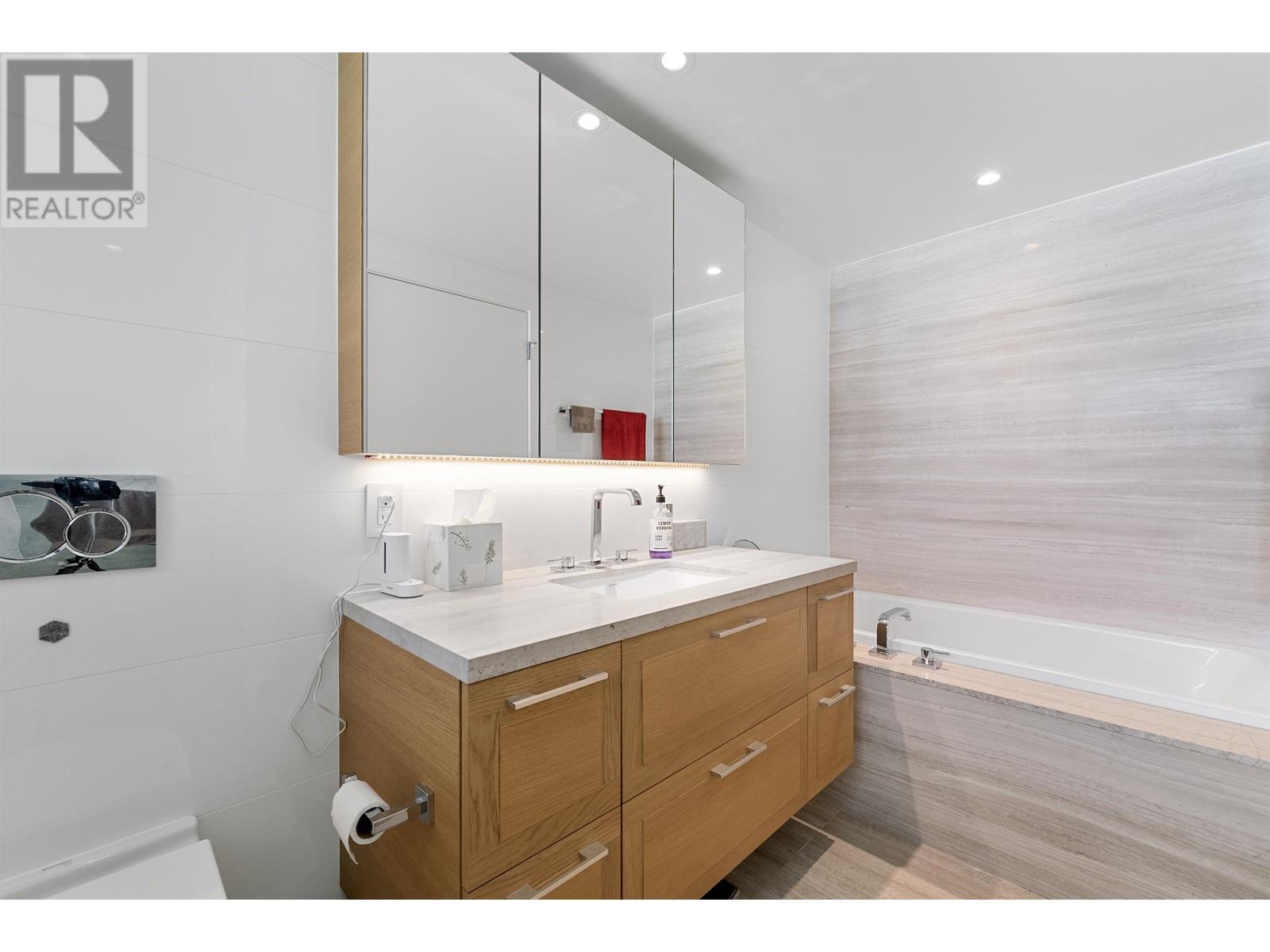 310 1571 W 57th Avenue, Vancouver, British Columbia  V6P 0H7 - Photo 30 - R2895390