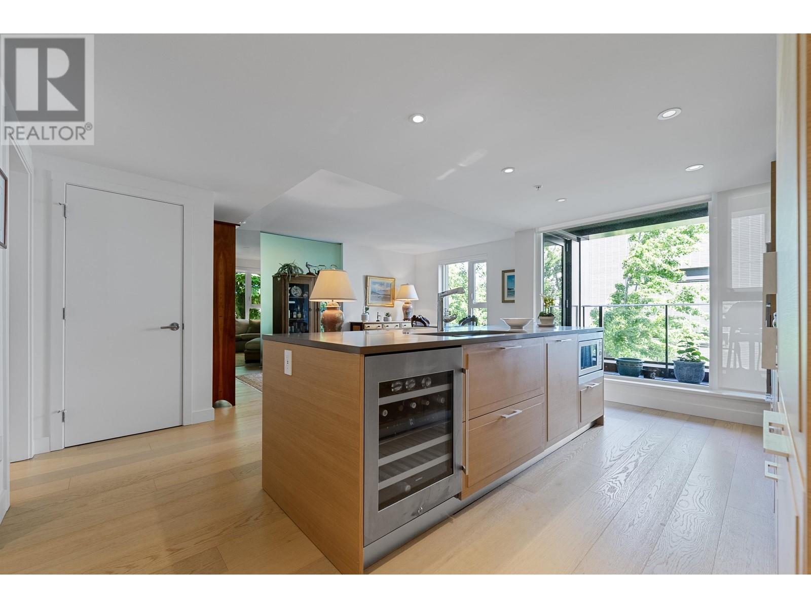 310 1571 W 57th Avenue, Vancouver, British Columbia  V6P 0H7 - Photo 11 - R2895390