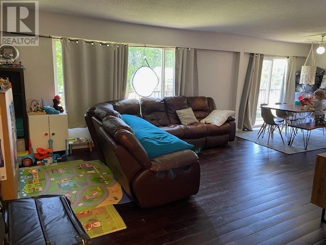 11939 Dover Street, Maple Ridge, British Columbia  V2X 5P6 - Photo 2 - R2899018