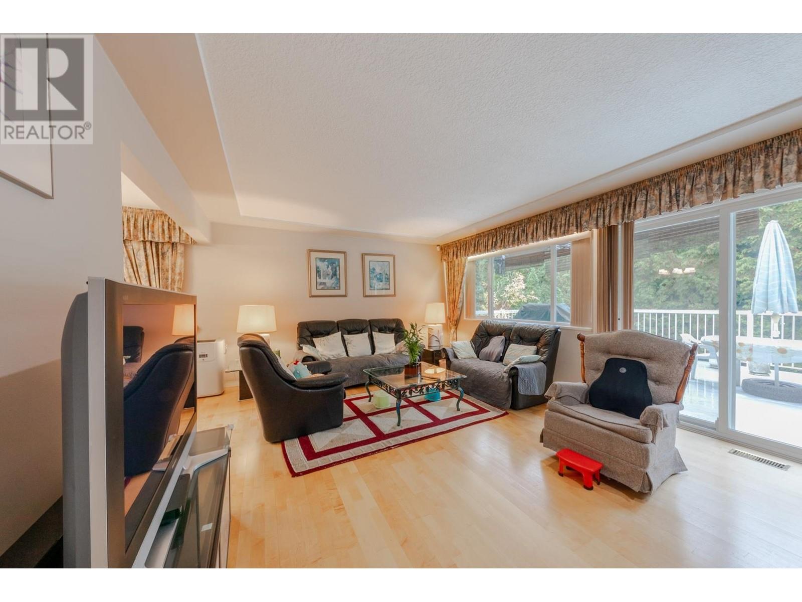 Property at 8080 MINLER ROAD image 5