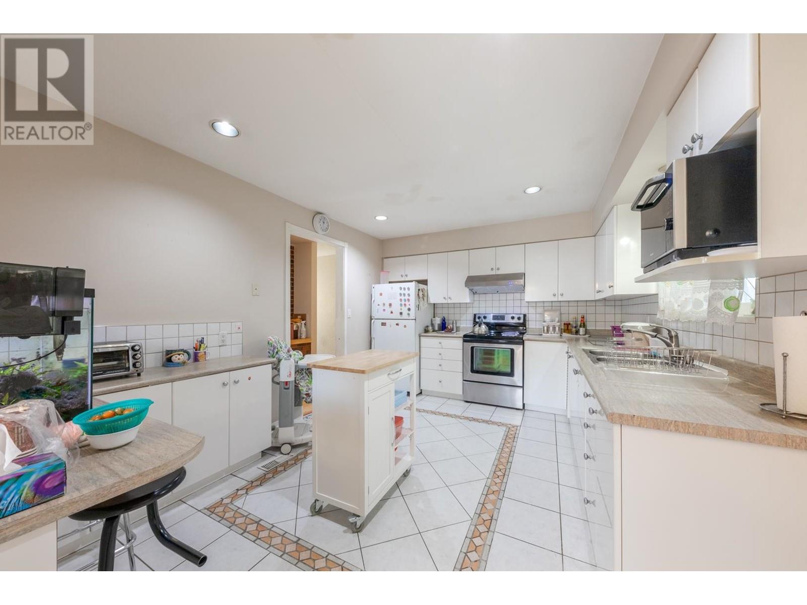 8080 Minler Road, Richmond, British Columbia  V7C 3T7 - Photo 8 - R2899035