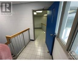 5359 CANOTEK ROAD UNIT#4