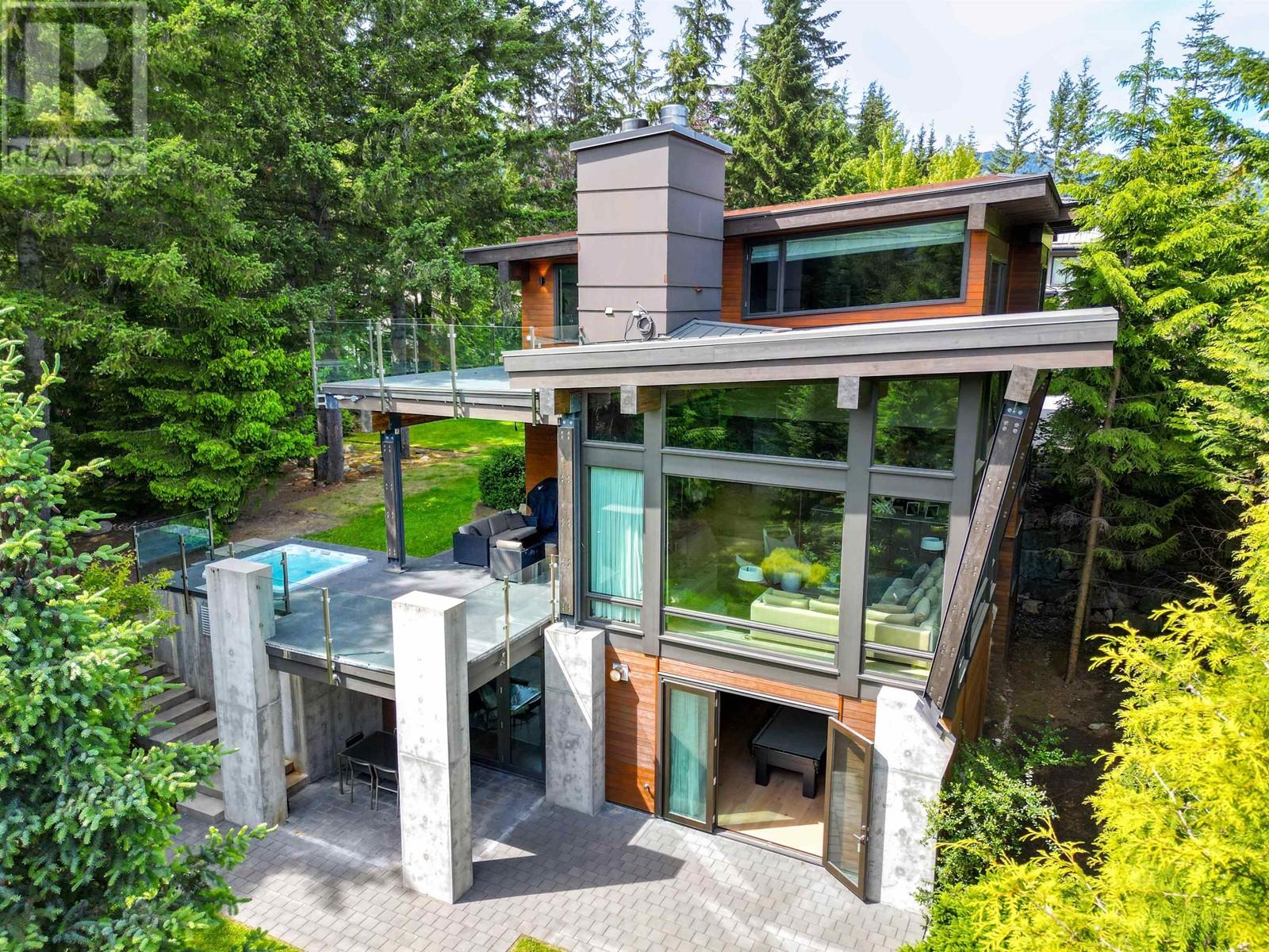 7134 Nesters Road, Whistler, British Columbia  V8E 0E2 - Photo 1 - R2899110