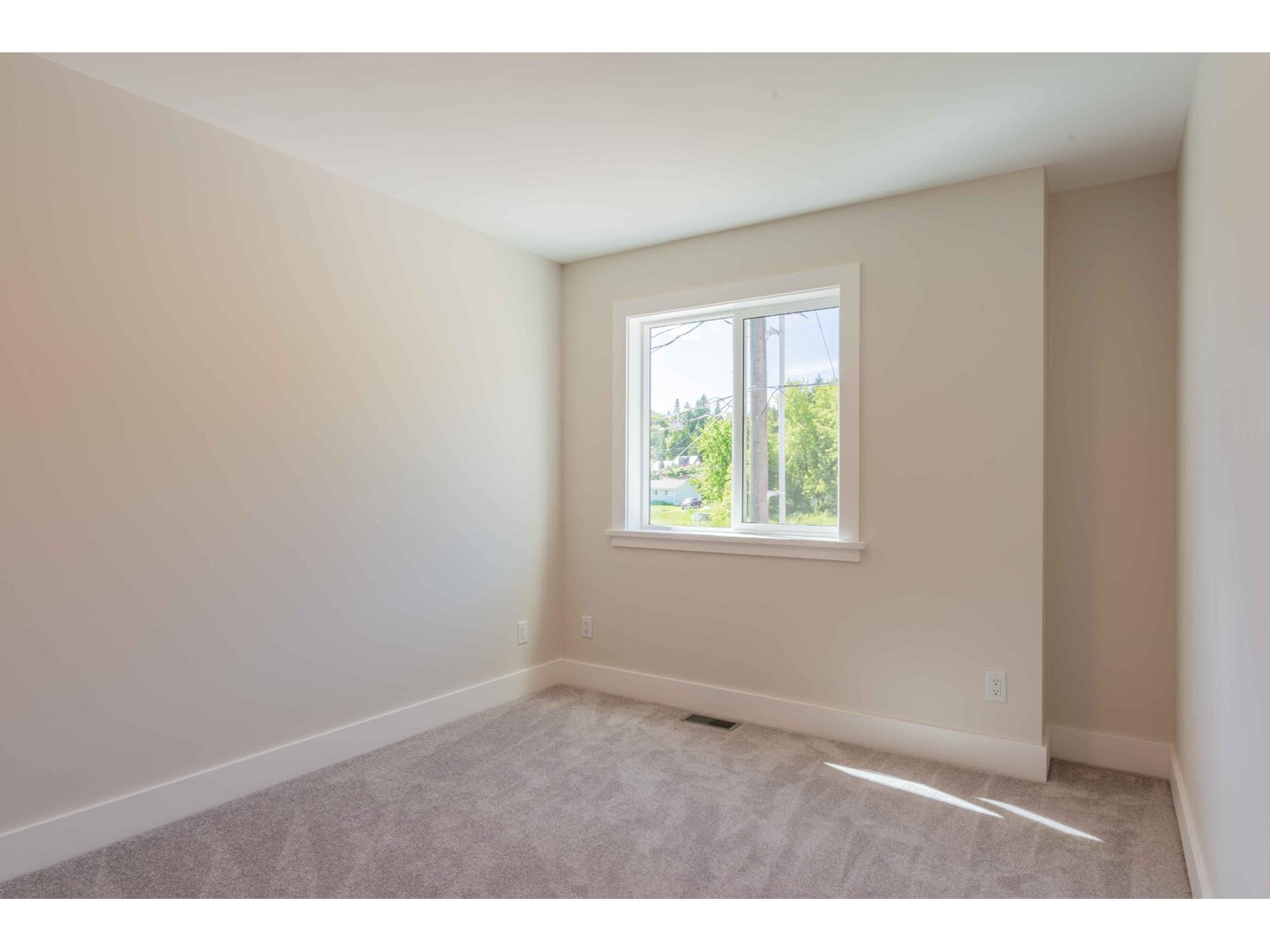 1554 Cook Avenue, Rossland, British Columbia  V0G 1Y0 - Photo 33 - 2477993