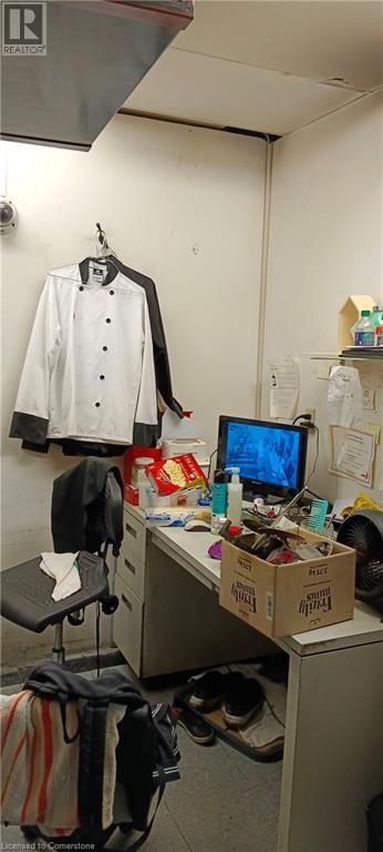 3 Regina Street N Unit# B, Waterloo, Ontario  N2J 2W7 - Photo 15 - 40610412