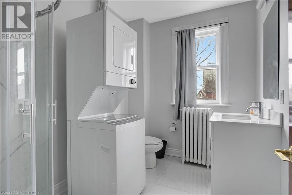 18 Weber Street W Unit# Main & Upper, Kitchener, Ontario  N2H 3Z2 - Photo 25 - 40604385