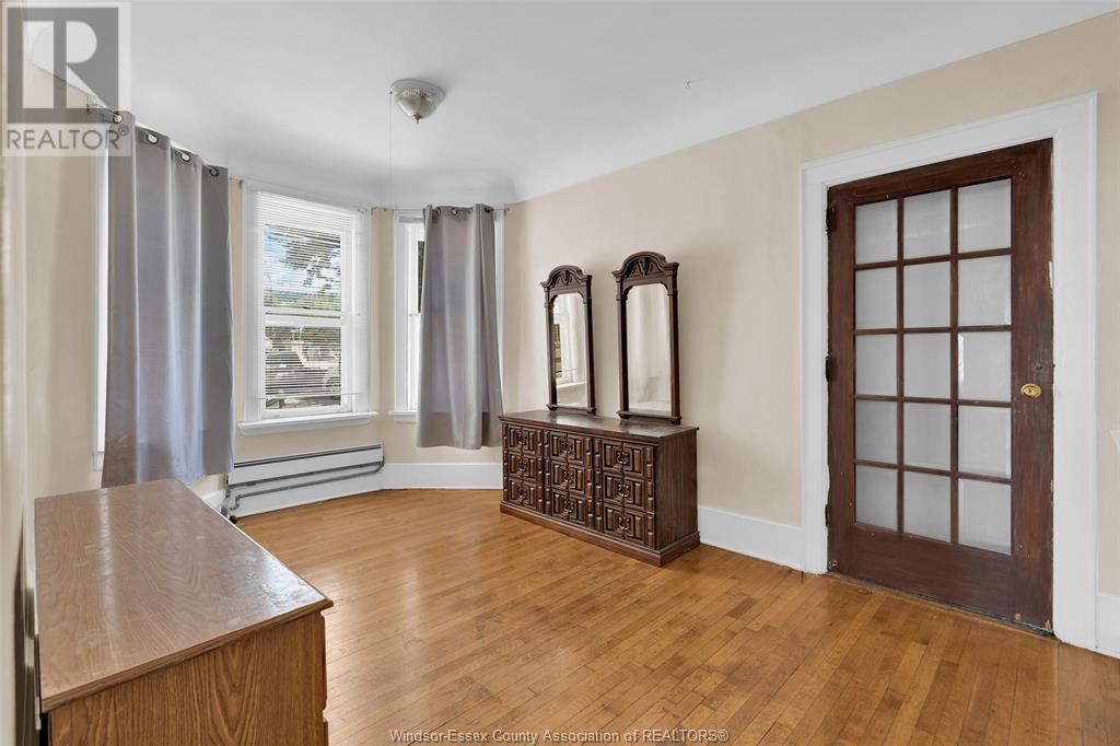 3026 Sandwich, Windsor, Ontario  N9C 1A3 - Photo 32 - 24014814