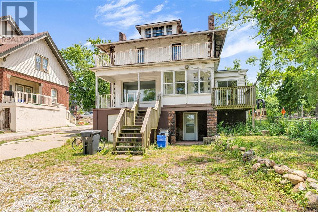 3026 Sandwich, Windsor, Ontario  N9C 1A3 - Photo 13 - 24014812