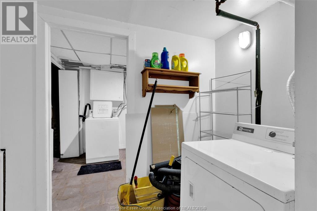 3026 Sandwich, Windsor, Ontario  N9C 1A3 - Photo 45 - 24014812