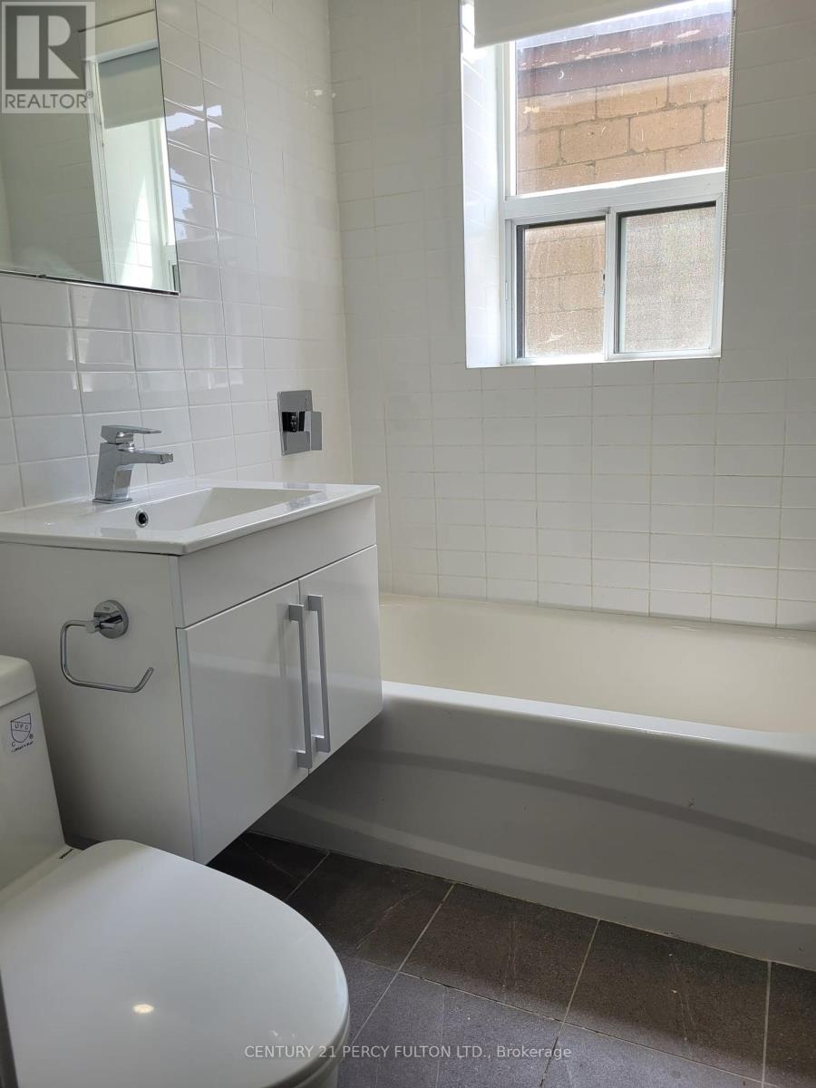 2 - 1051 Victoria Park Avenue, Toronto, Ontario  M4B 2J7 - Photo 7 - E8477594