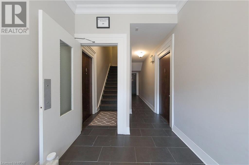 18 Church Street N, St. Marys, Ontario  N4X 1C2 - Photo 13 - 40609423