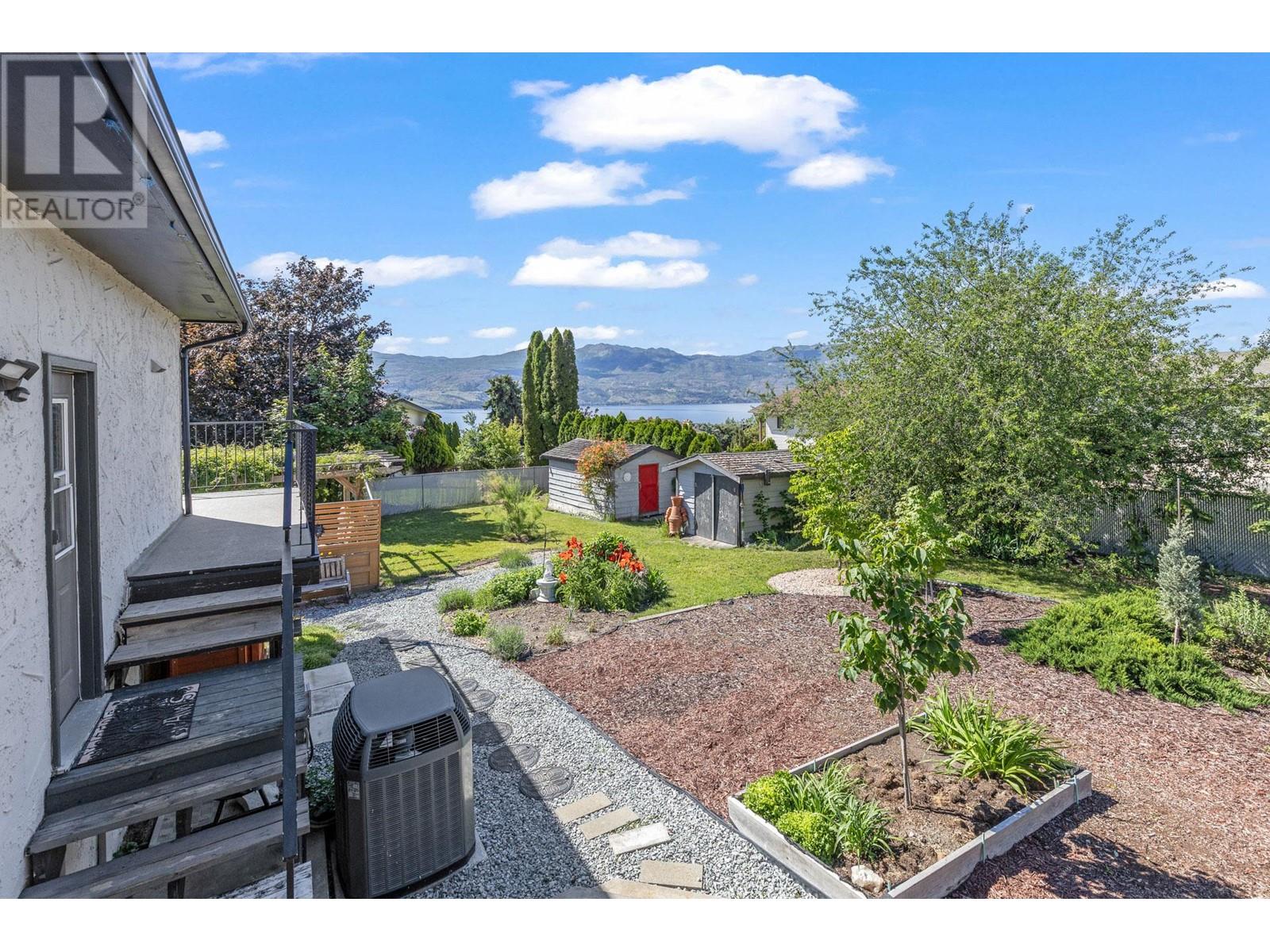 1141 Perley Road West Kelowna