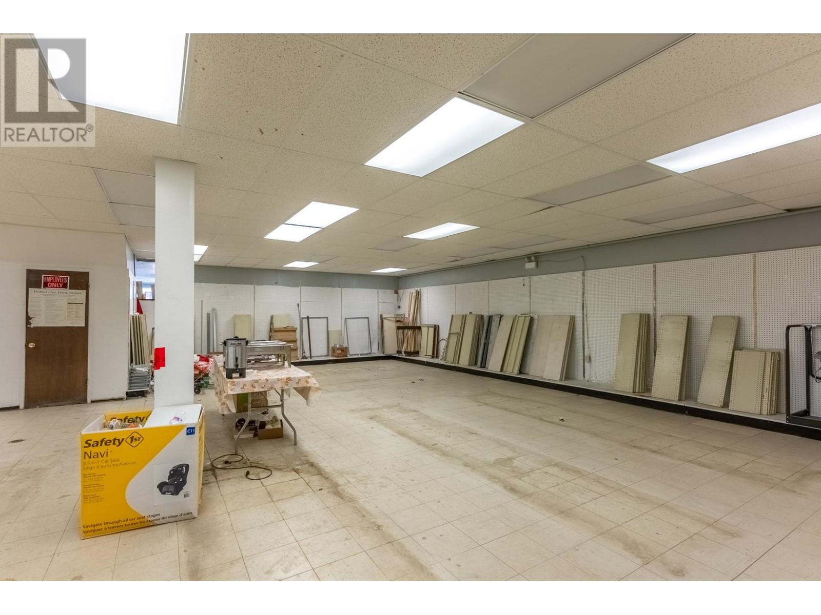 741 Shuswap Ave, Chase, British Columbia   - Photo 16 - 179486