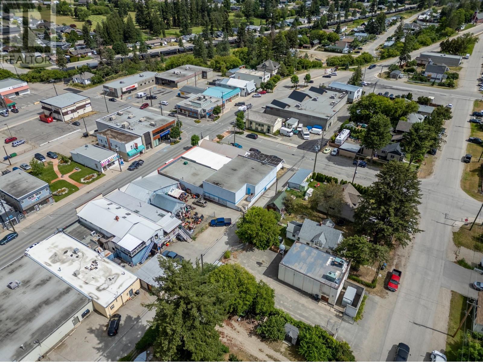 741 Shuswap Ave, Chase, British Columbia   - Photo 5 - 179486