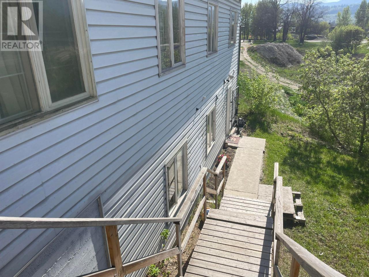 722 1st Ave, Chase, British Columbia   - Photo 14 - 179495