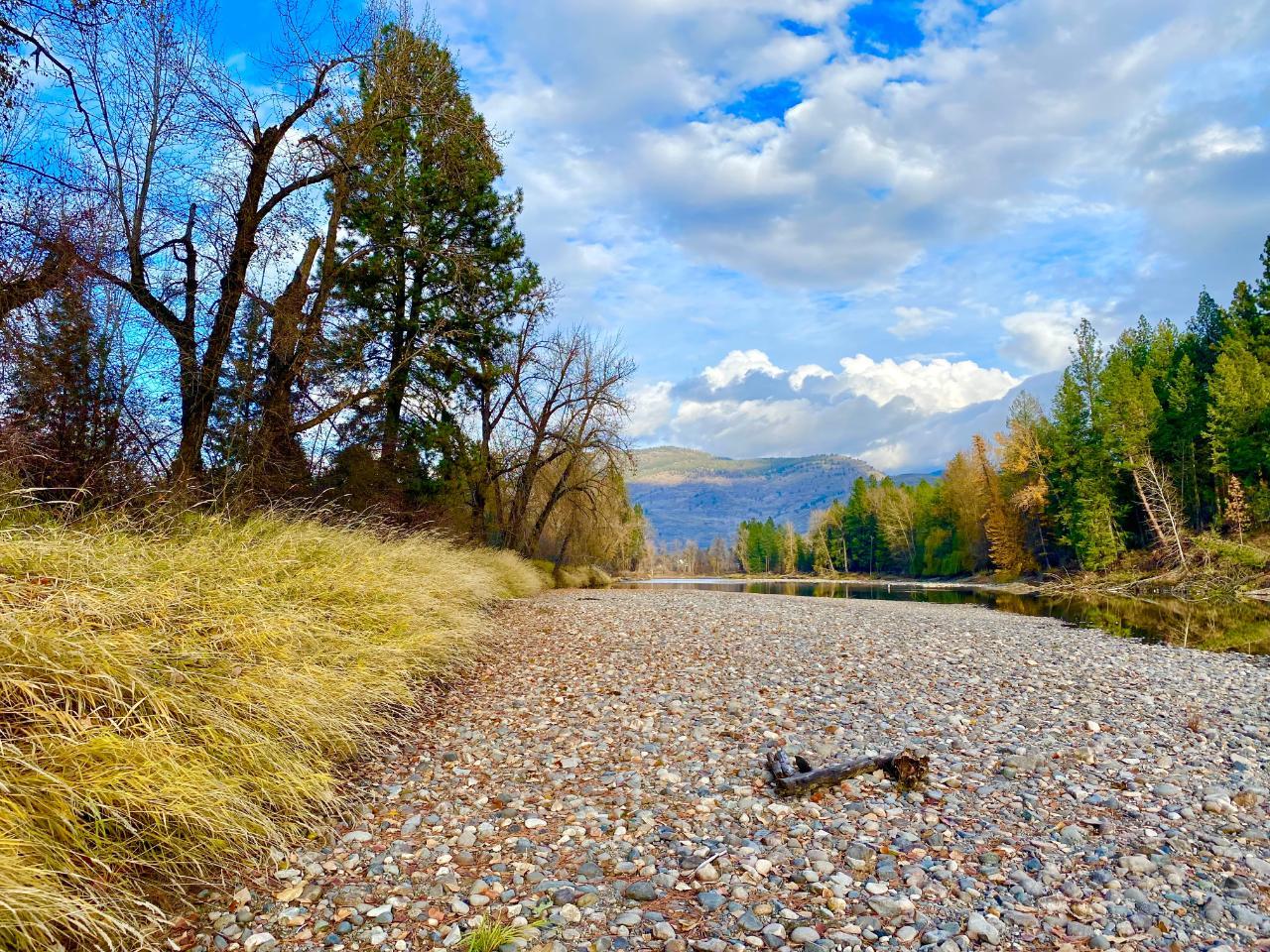 2338 Kettle River Drive, Grand Forks, British Columbia  V0H 1H0 - Photo 13 - 2478037