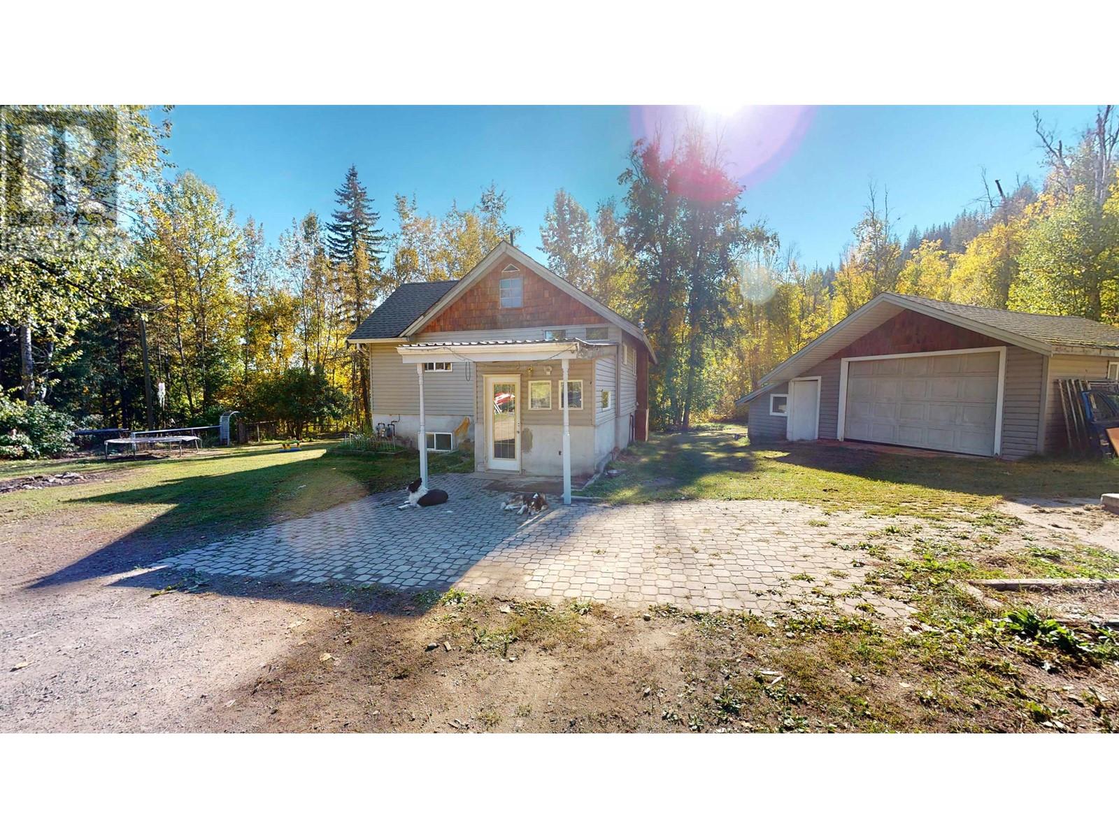 Property at 1181 BERNADETTE ROAD image 2