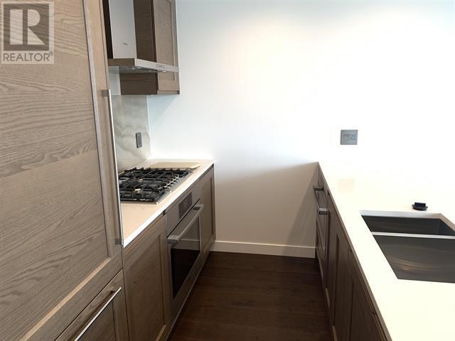 Property at 1803 5629 BIRNEY AVENUE image 4