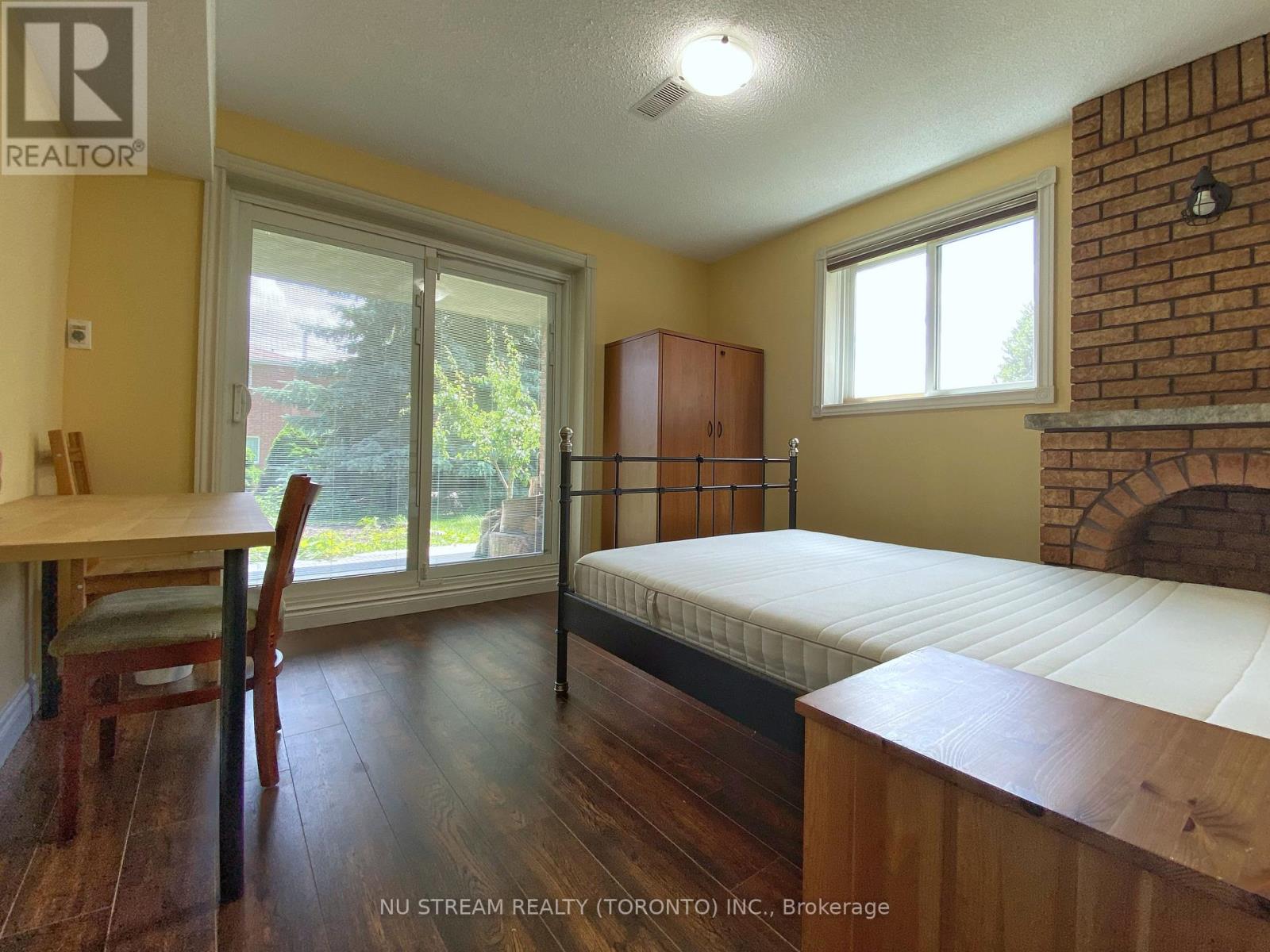 Bedroom - 115 Briggs Avenue, Richmond Hill, Ontario  L4B 3J5 - Photo 2 - N8482082