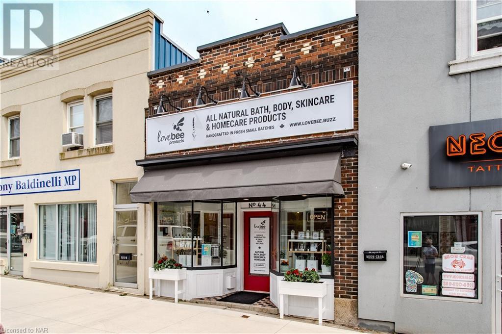 44 Jarvis Street, Fort Erie, Ontario  L2A 2S4 - Photo 3 - 40607820