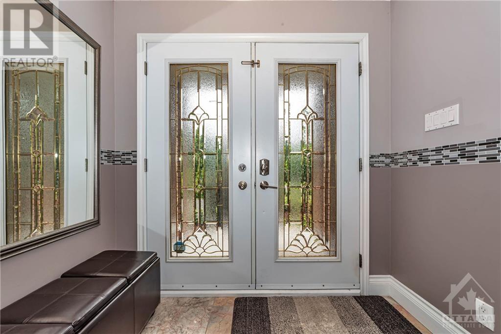 1141 Meadow Lane Road, Ottawa, Ontario  K4C 1C3 - Photo 3 - 1399793