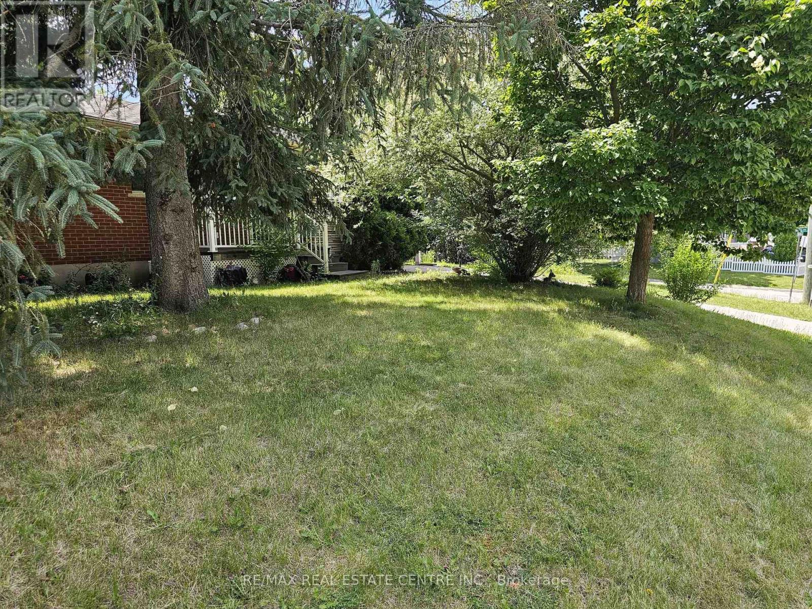 168 Winston Boulevard, Cambridge, Ontario  N3C 1M2 - Photo 2 - X8482286