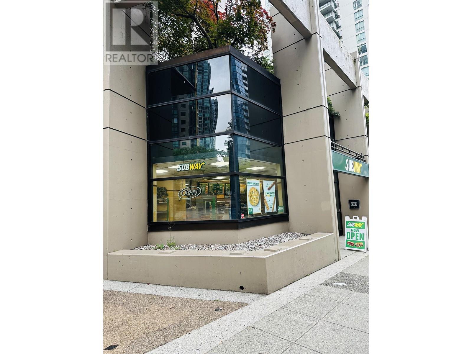 Listing Picture 2 of 5 : 1368 W GEORGIA STREET, Vancouver / 溫哥華 - 魯藝地產 Yvonne Lu Group - MLS Medallion Club Member