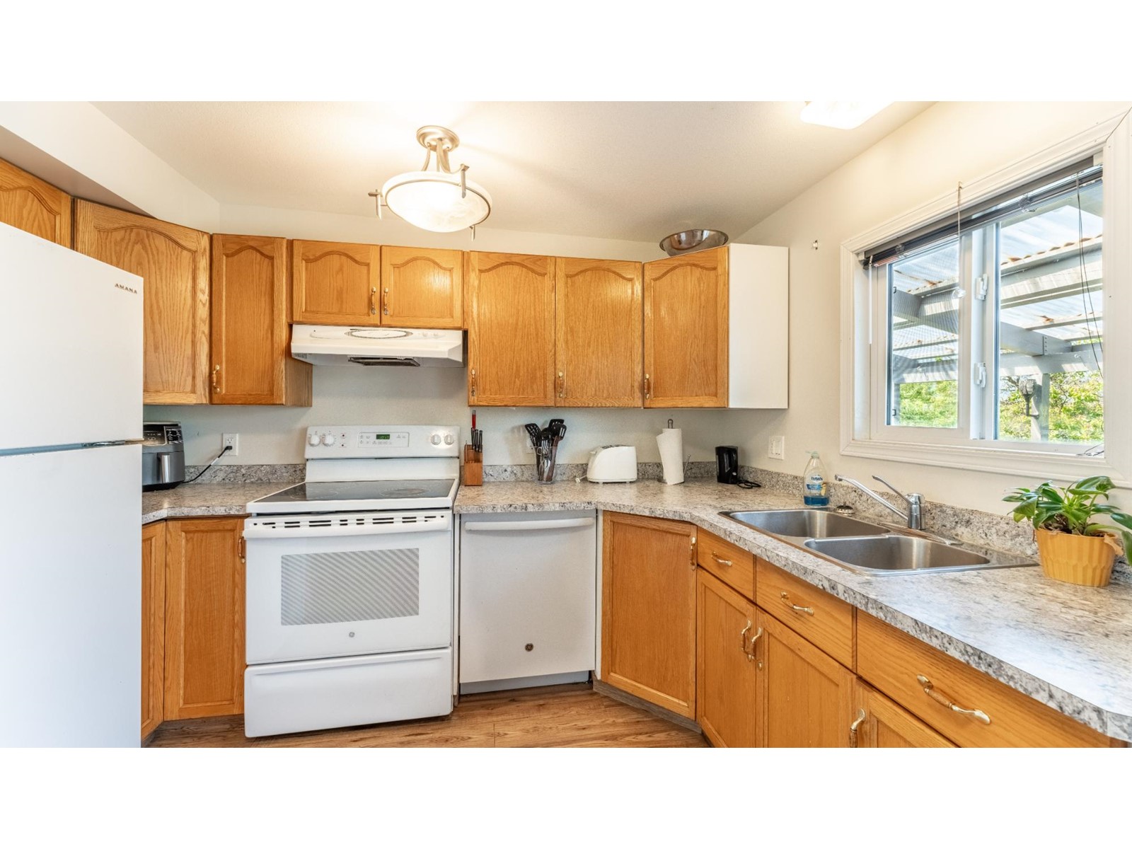 413 9th Avenue S, Creston, British Columbia  V0B 1G0 - Photo 5 - 2478045