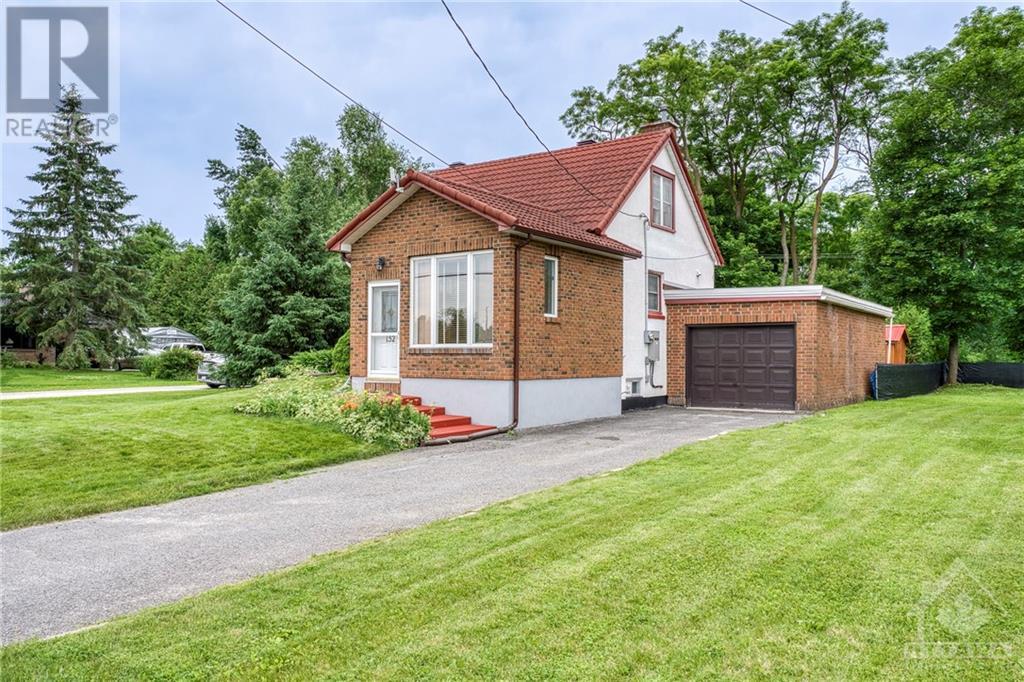 152 Wilson Street, Mississippi Mills, Ontario  K0A 1A0 - Photo 1 - 1398888