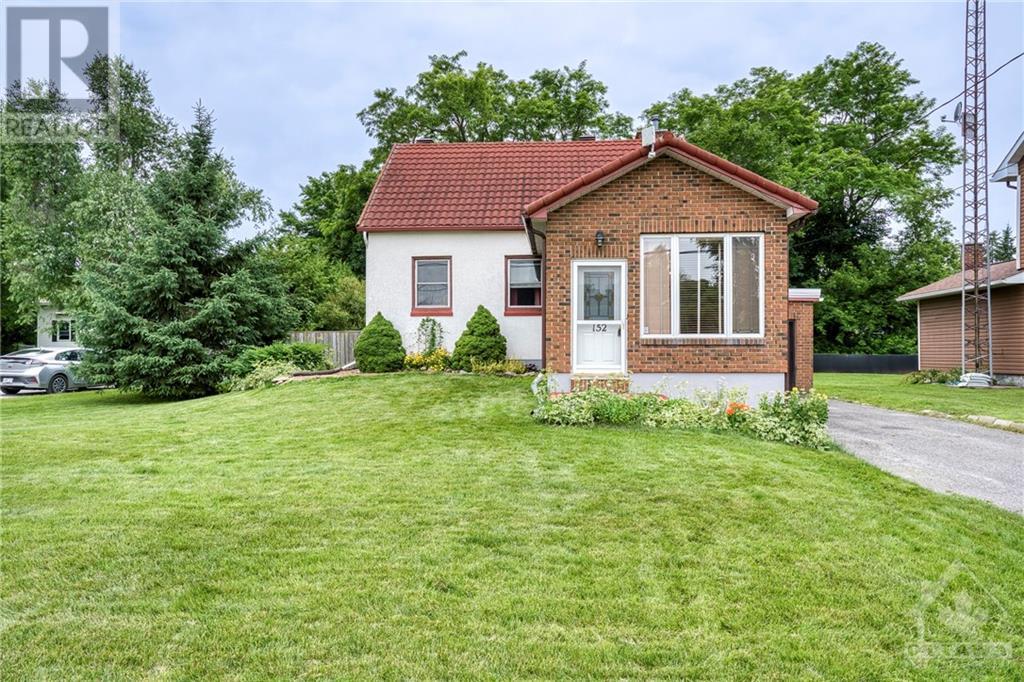 152 Wilson Street, Mississippi Mills, Ontario  K0A 1A0 - Photo 3 - 1398888