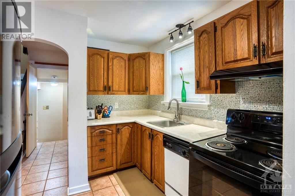 152 Wilson Street, Mississippi Mills, Ontario  K0A 1A0 - Photo 8 - 1398888