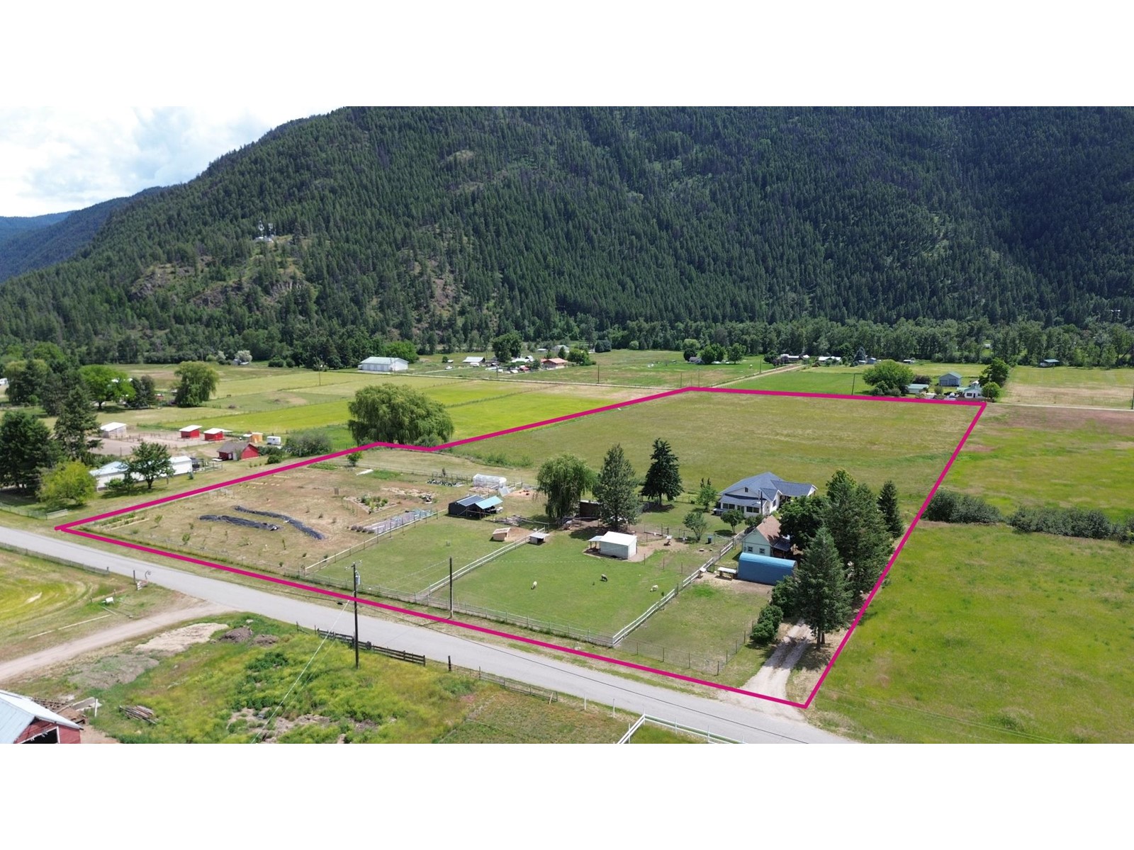 430 Atwood Road, Grand Forks, British Columbia  V0H 1H9 - Photo 3 - 2478036