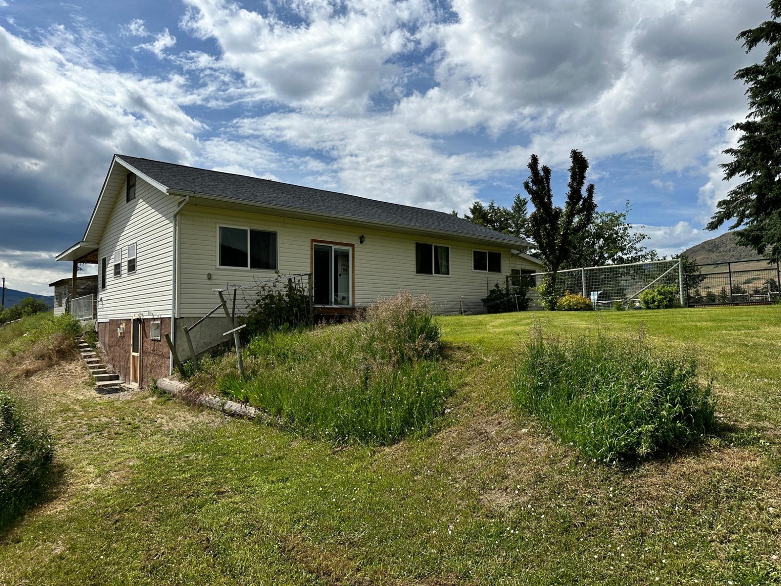 430 Atwood Road, Grand Forks, British Columbia  V0H 1H9 - Photo 53 - 2478036