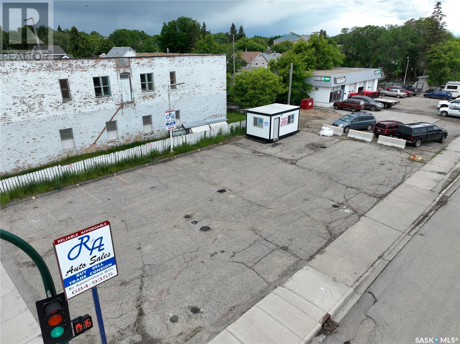 401 Lillooet Street W, Moose Jaw, Saskatchewan  S6H 4Y5 - Photo 4 - SK974790