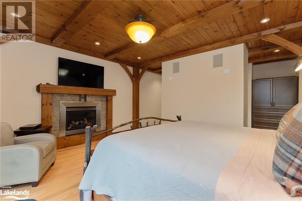 84 Bigwin Island, Lake Of Bays, Ontario  P0B 1A0 - Photo 29 - 40597381