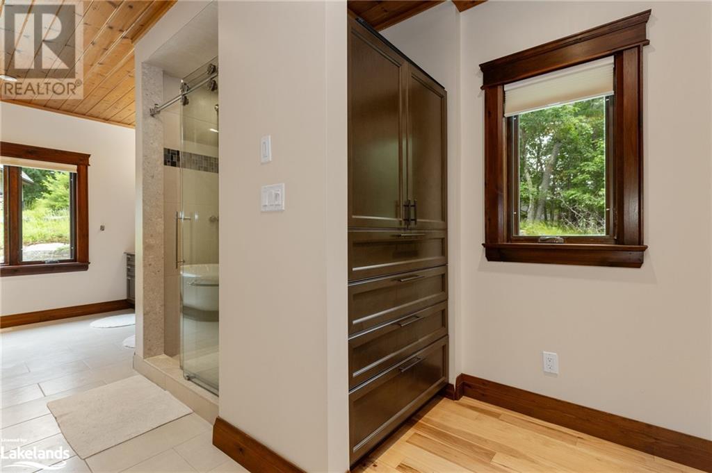 84 Bigwin Island, Lake Of Bays, Ontario  P0B 1A0 - Photo 30 - 40597381