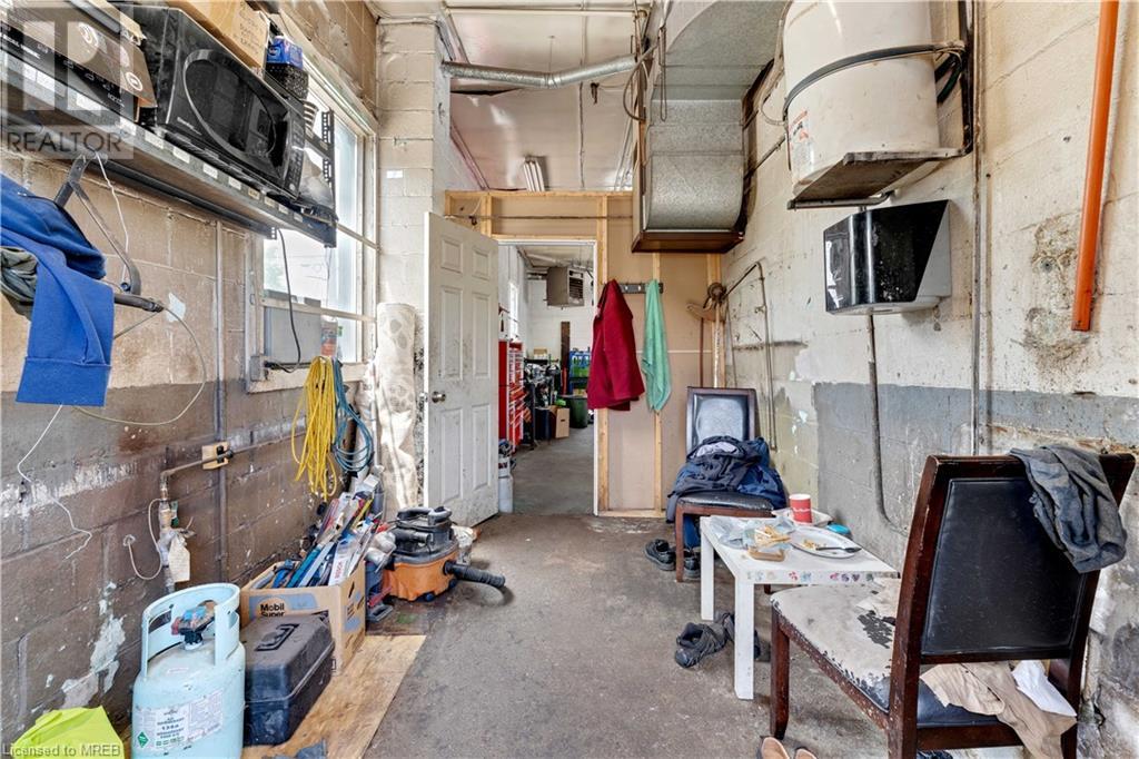 686 Eramosa Road, Guelph, Ontario  N1E 2N9 - Photo 13 - 40610035