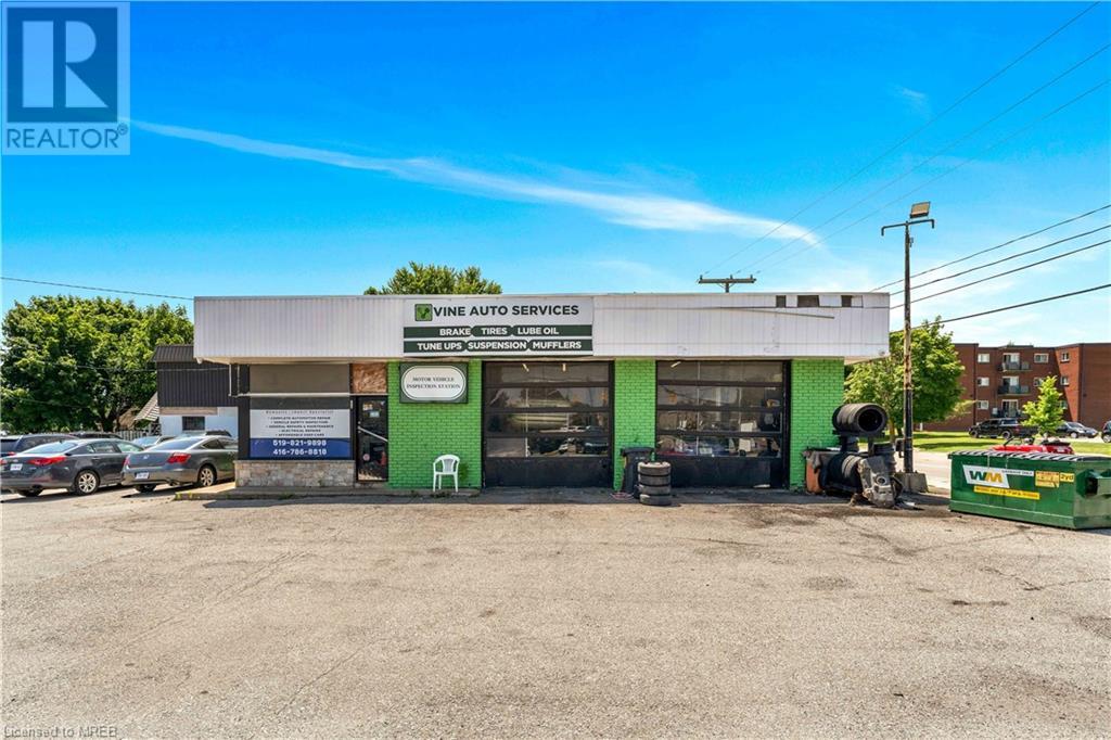 686 Eramosa Road, Guelph, Ontario  N1E 2N9 - Photo 2 - 40610035