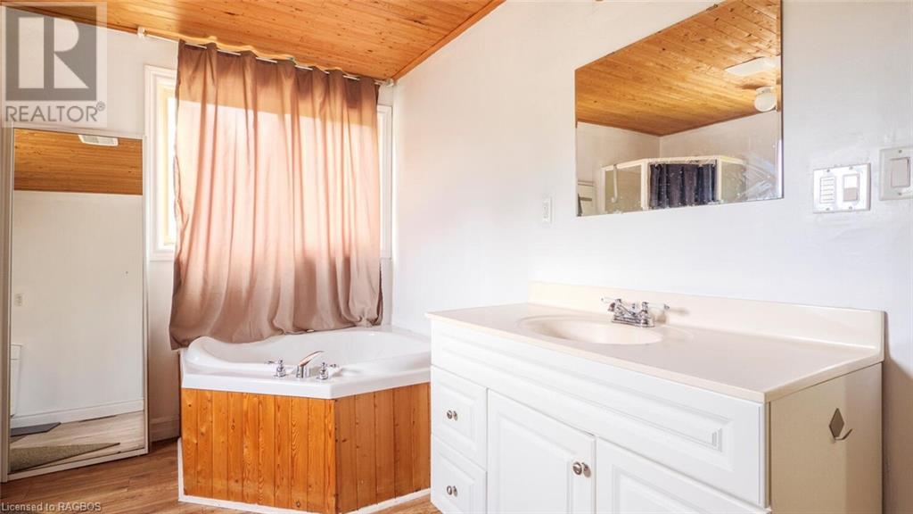 1477 Highway 6, South Bruce Peninsula, Ontario  N0H 1X0 - Photo 15 - 40612052